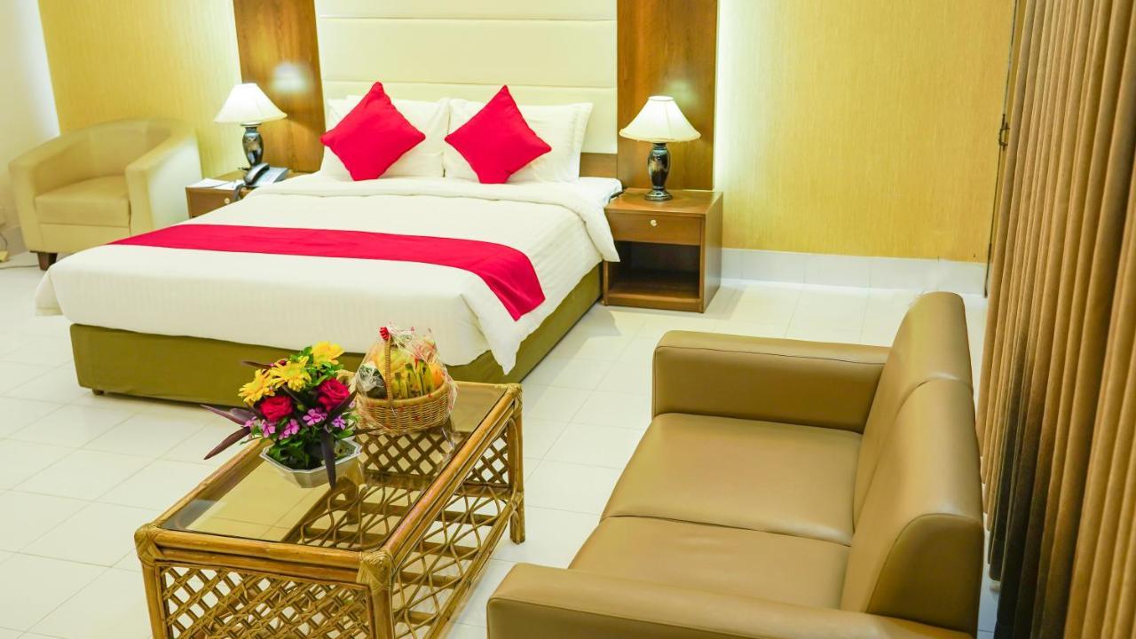 เอเชีย แปซิฟิก โฮเต็ล Hotel ธากา ภายนอก รูปภาพ