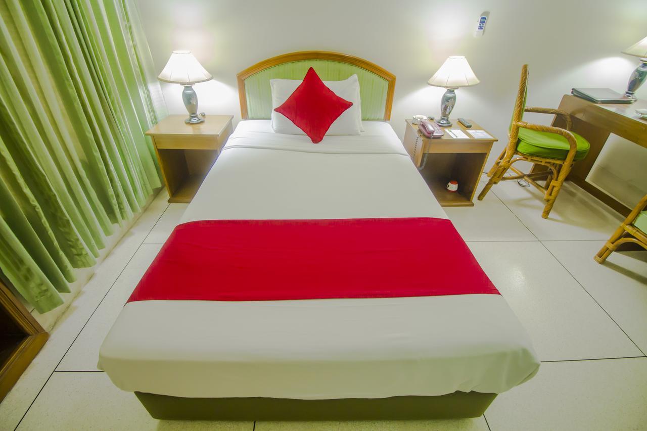 เอเชีย แปซิฟิก โฮเต็ล Hotel ธากา ภายนอก รูปภาพ
